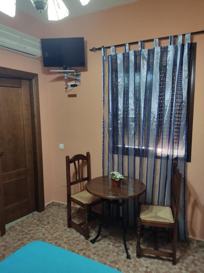 Hostal Monteolivos Cártama Exteriör bild