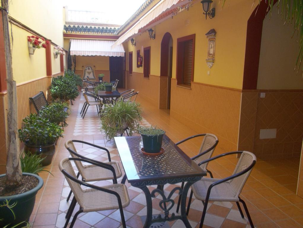Hostal Monteolivos Cártama Exteriör bild