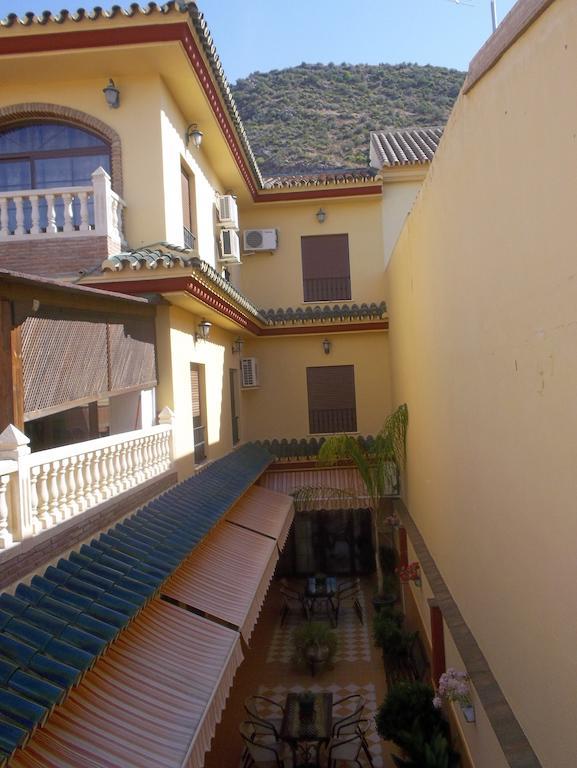 Hostal Monteolivos Cártama Exteriör bild